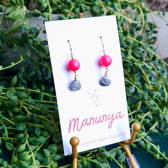 Swarovski Pearl and Zebra Jasper Dangle Earrings - Picture 2 of 8